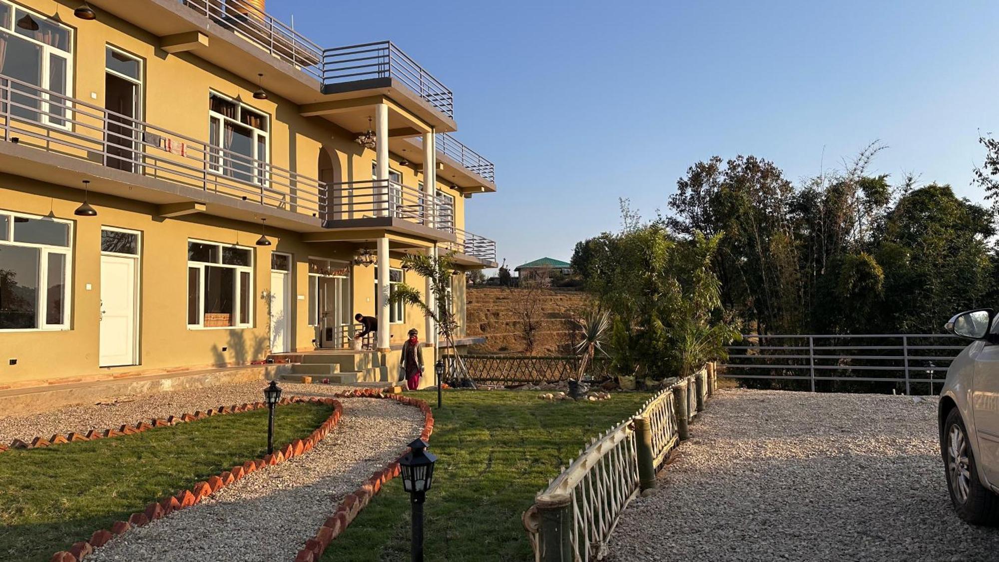 The Lumi Hotel Bīr Екстериор снимка